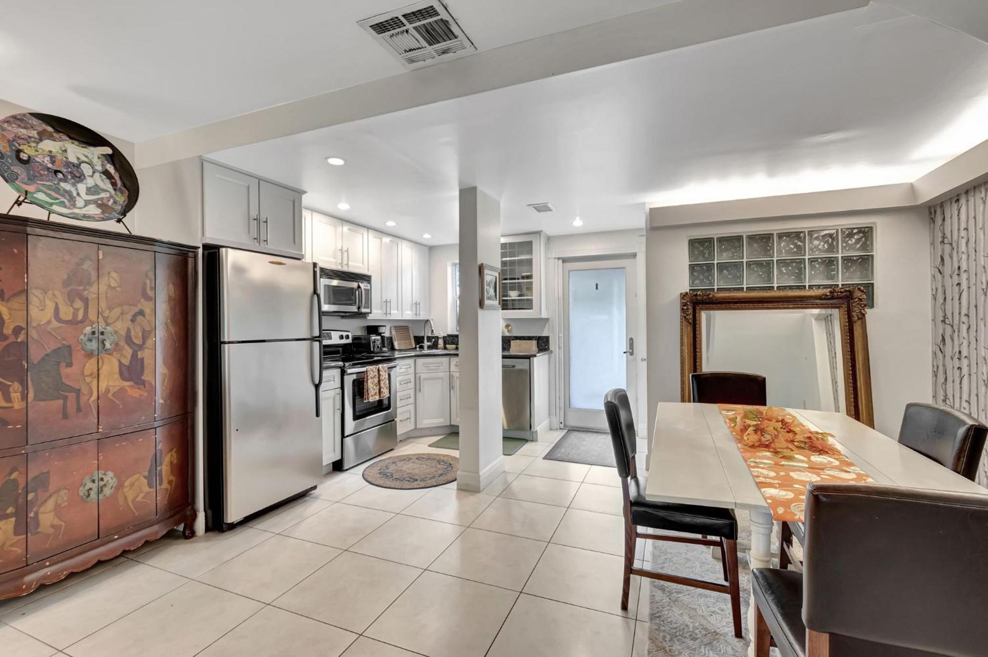 Holiday home Magnificent Townhome Steps From Atlantic Ave Delray Beach