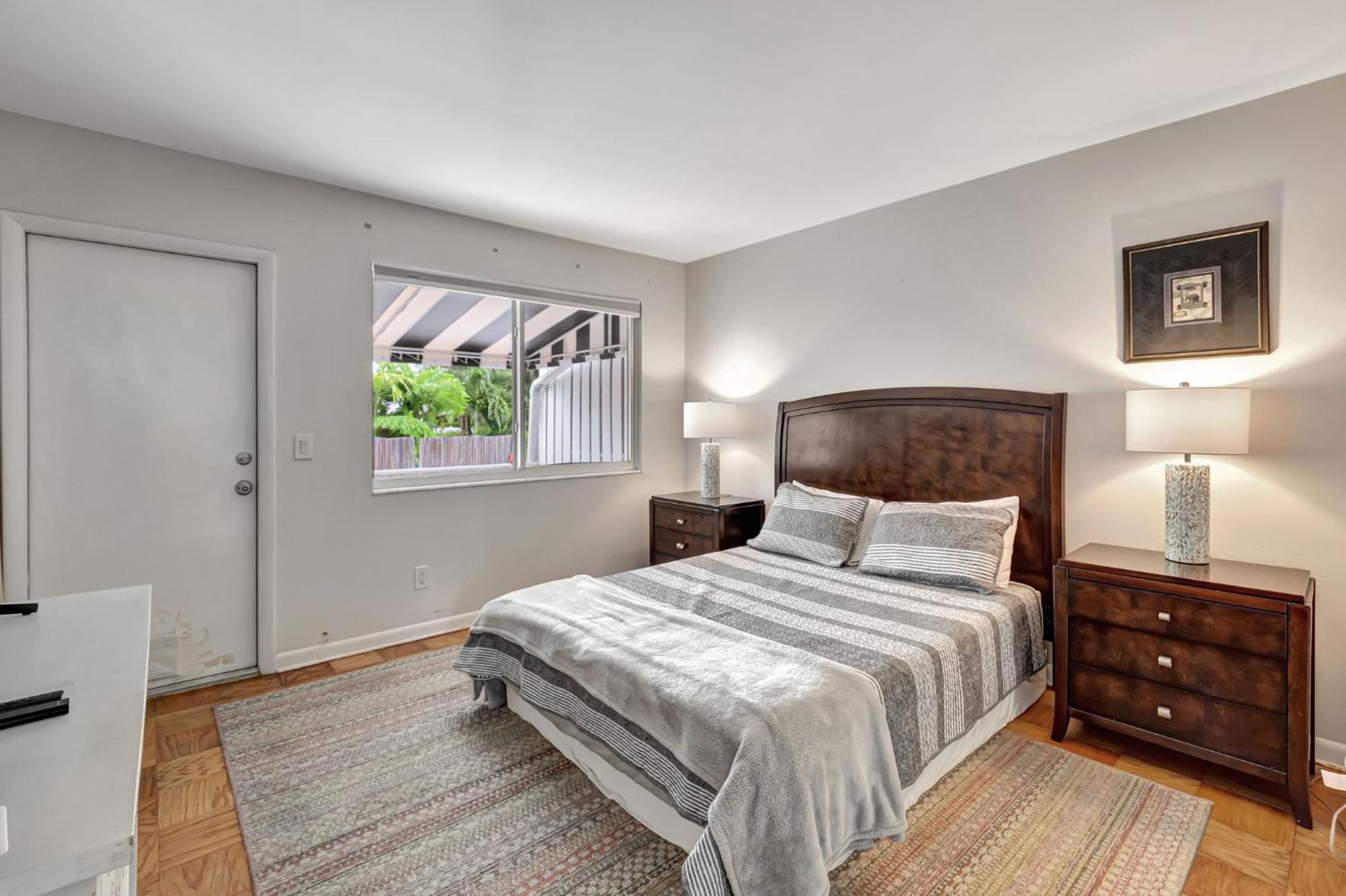 Magnificent Townhome Steps From Atlantic Ave *