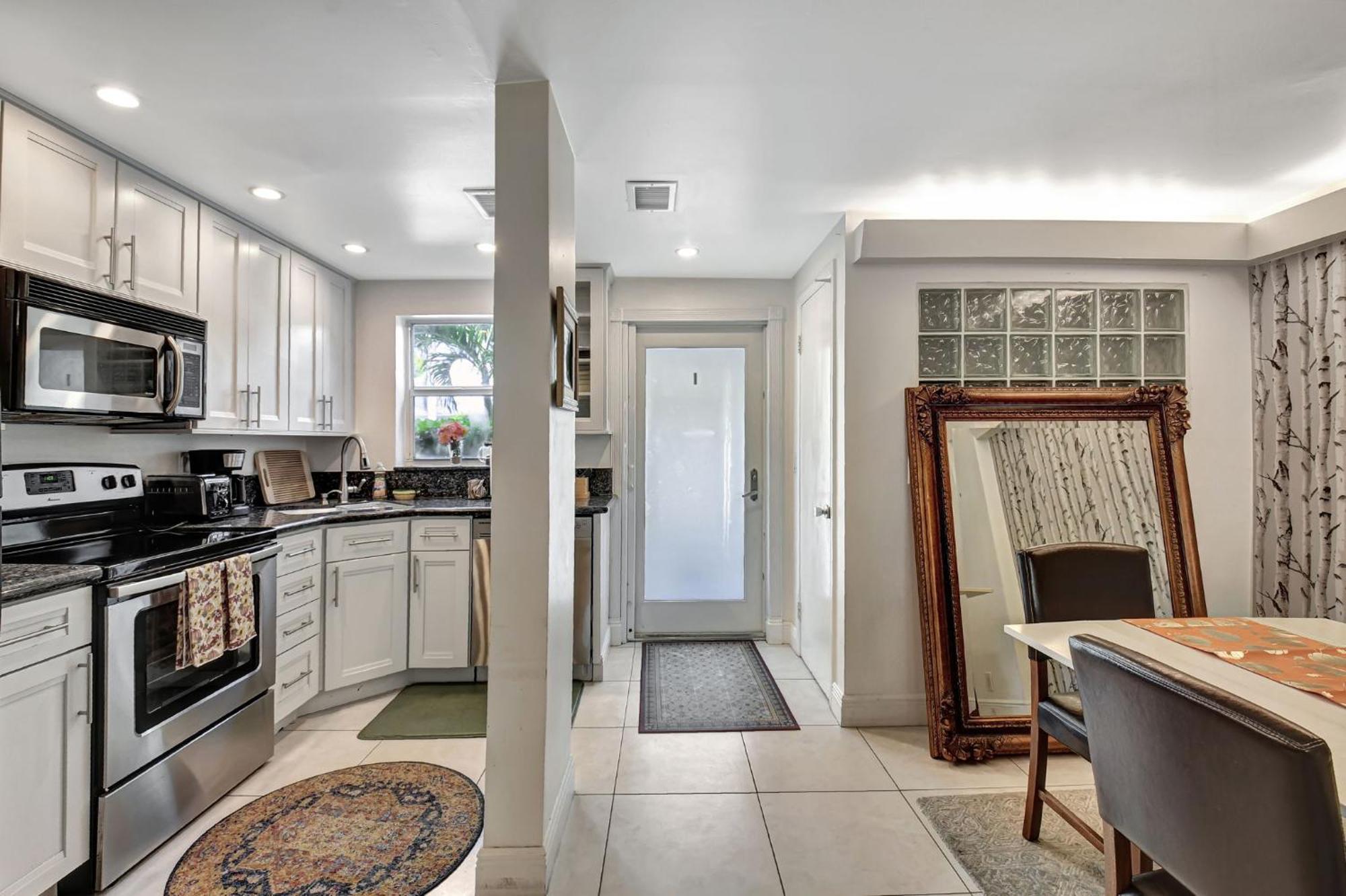 Holiday home Magnificent Townhome Steps From Atlantic Ave *