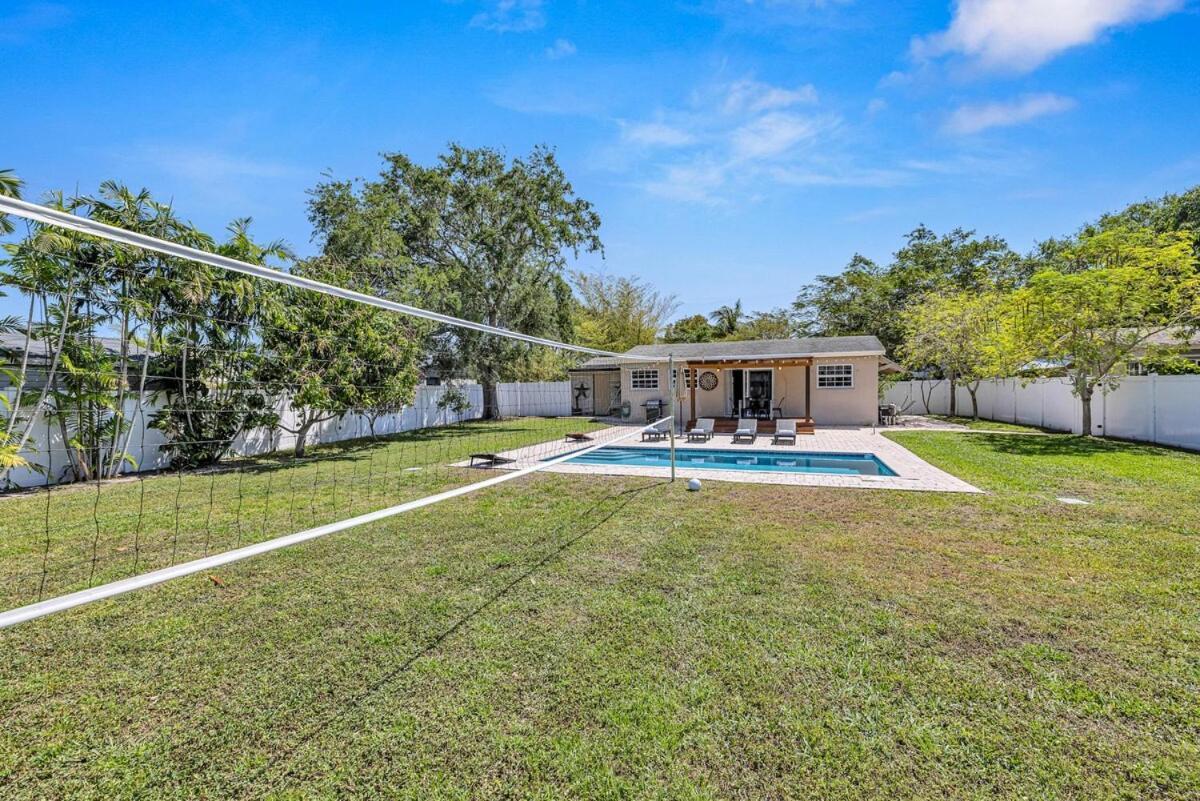 Stunning Tropical Pool House Delray Near The Holiday home *
