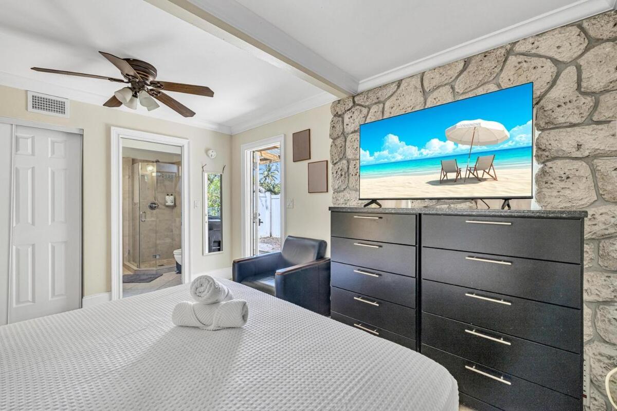 Stunning Tropical Pool House Delray Near The