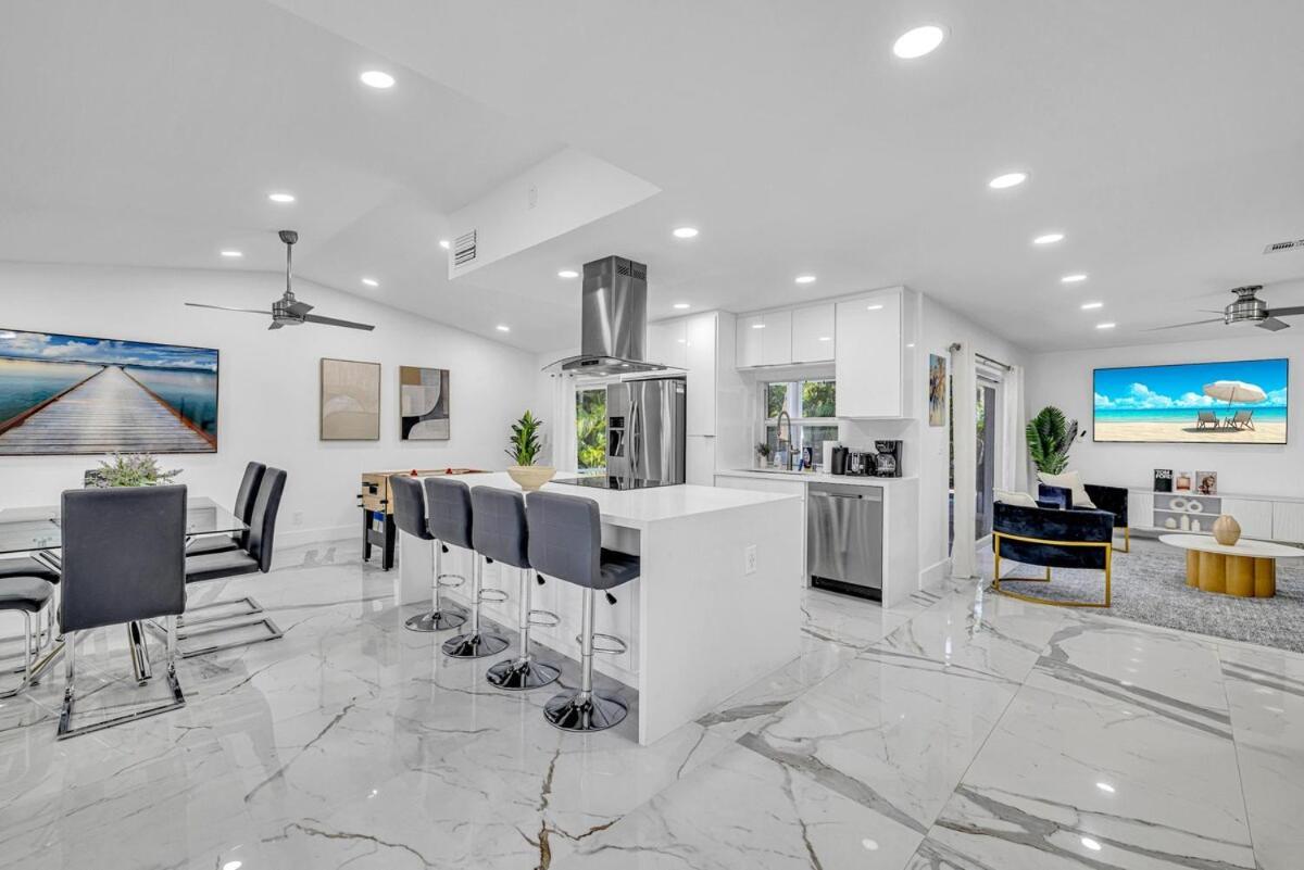 Wonderful Tropical Pool House In Delray Near Ocean Holiday home *