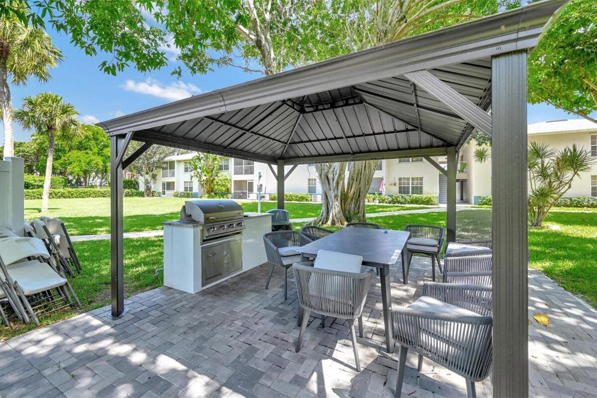 Delray Retreat Pool Free Parking Delray Beach
