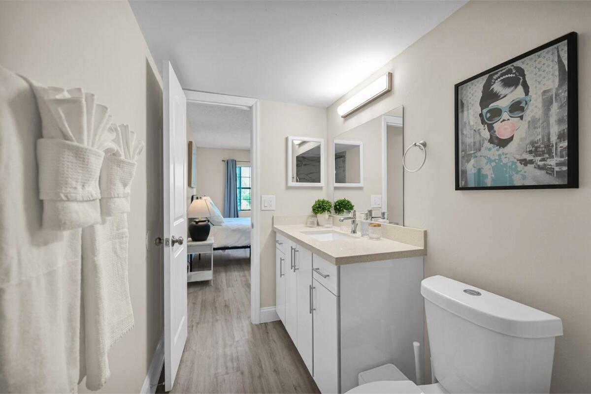 Delray Retreat Pool Free Parking *