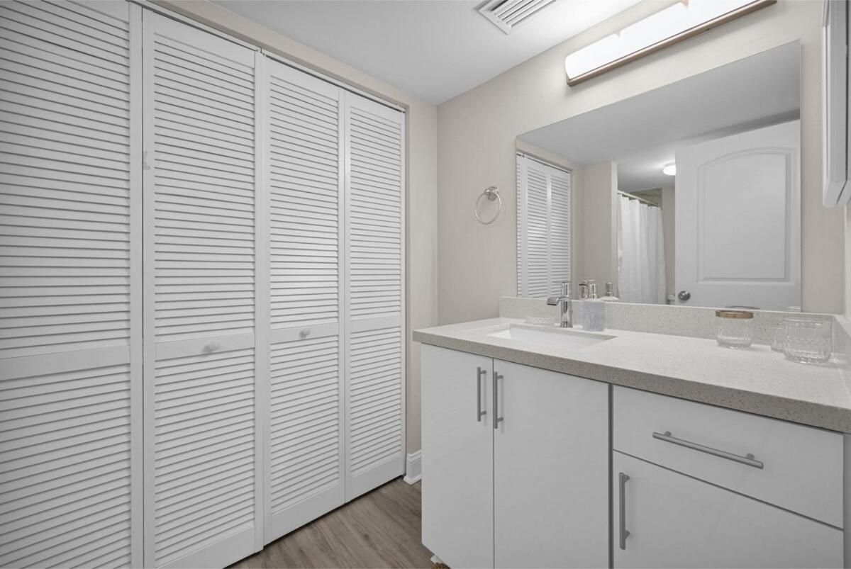Delray Retreat Pool Free Parking *