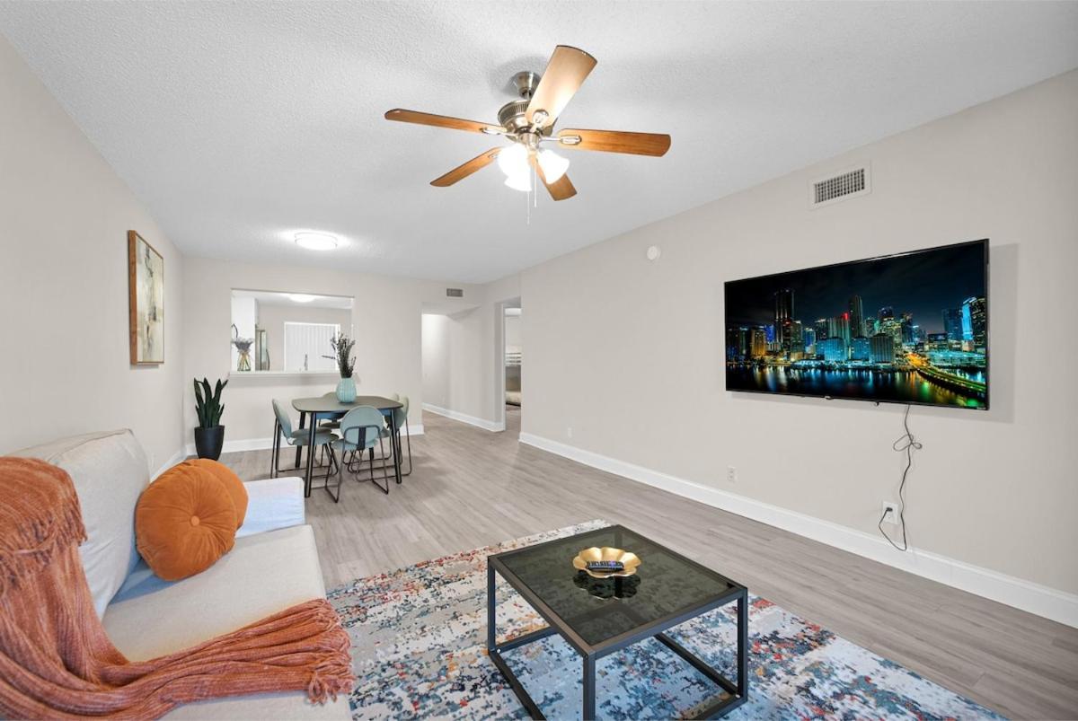 Delray Retreat Pool Free Parking Apartment *