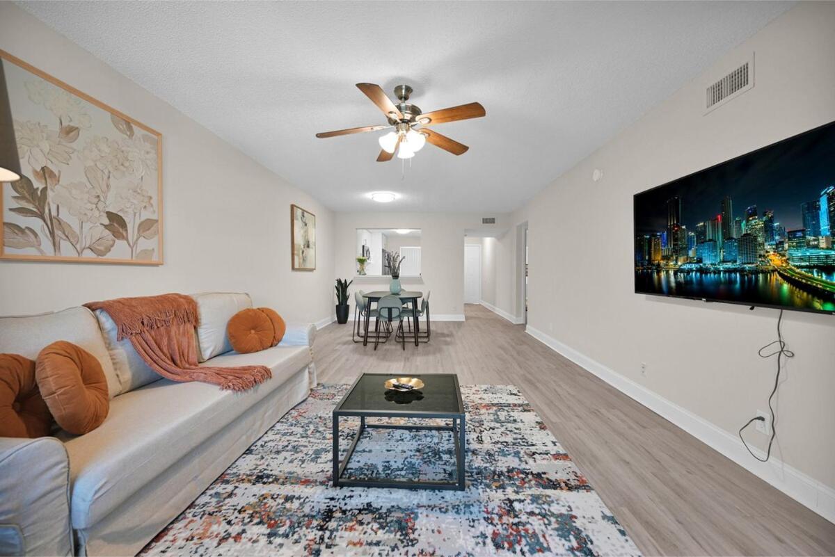 Delray Retreat Pool Free Parking Apartment *