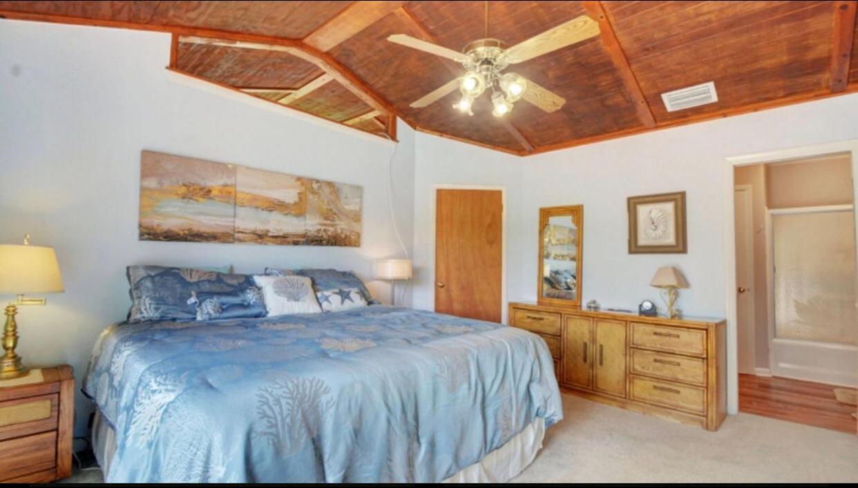 Lone Pine Estate Delray Beach