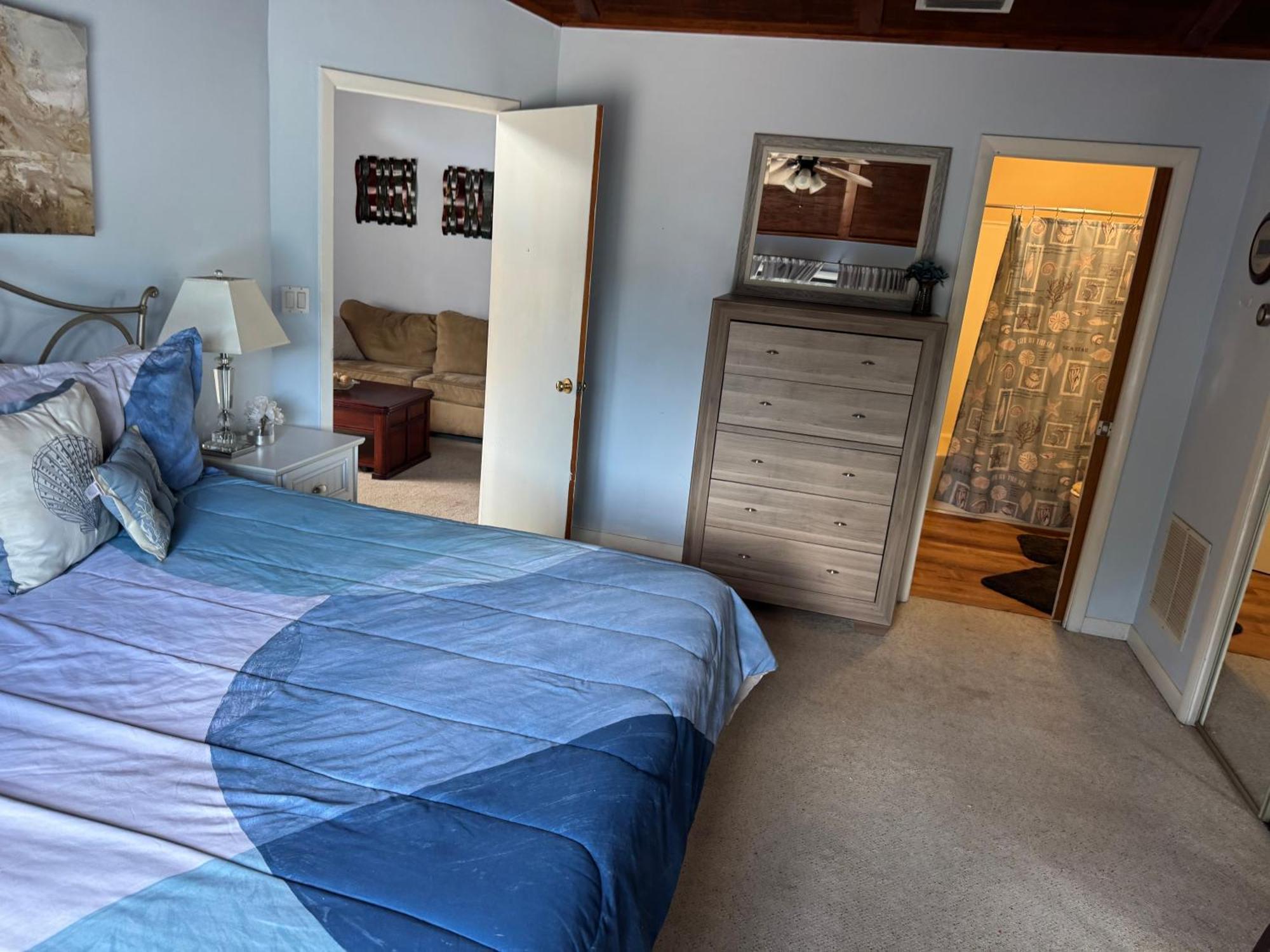 Lone Pine Estate Apartment