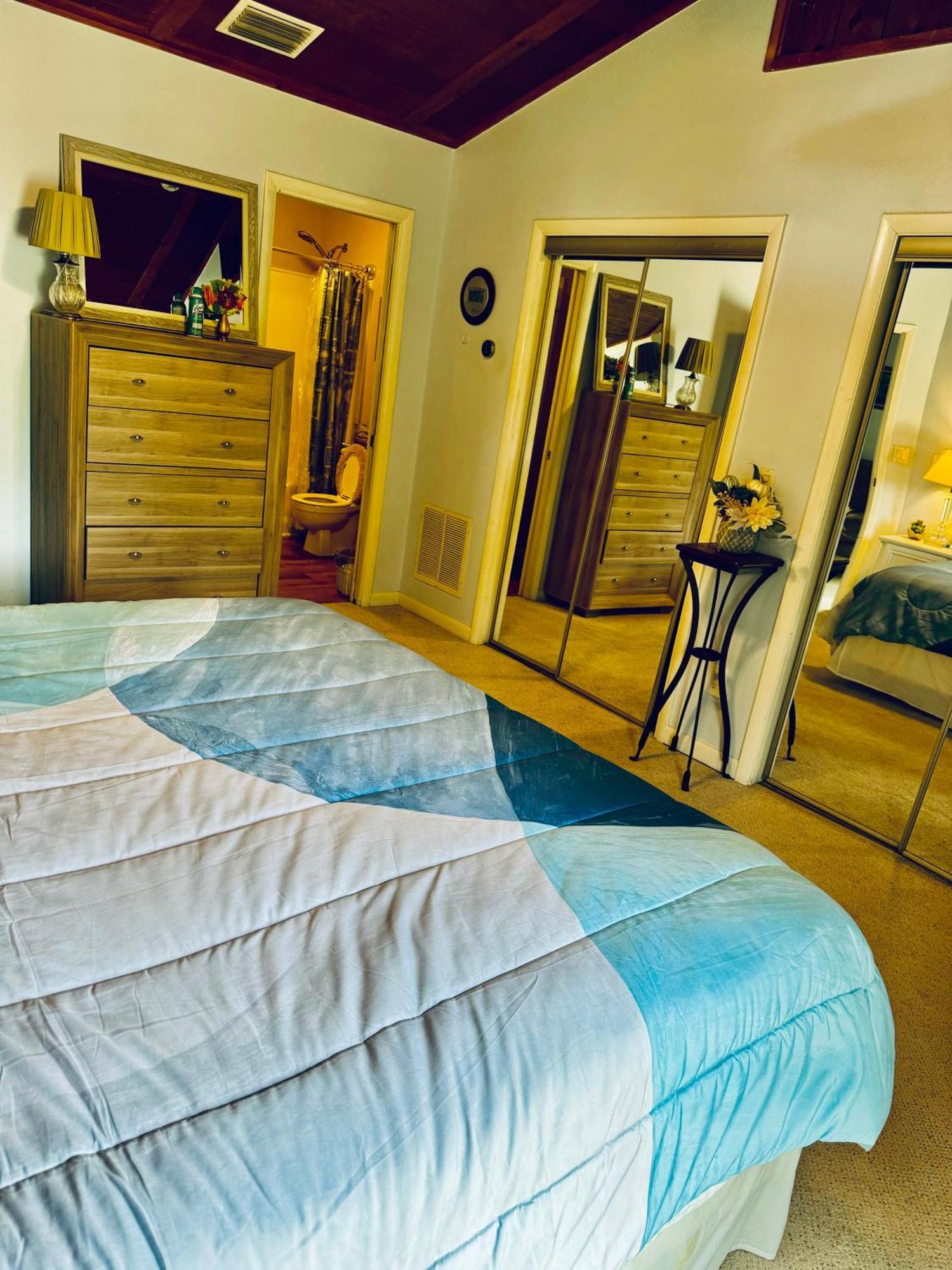 Lone Pine Estate Apartment *