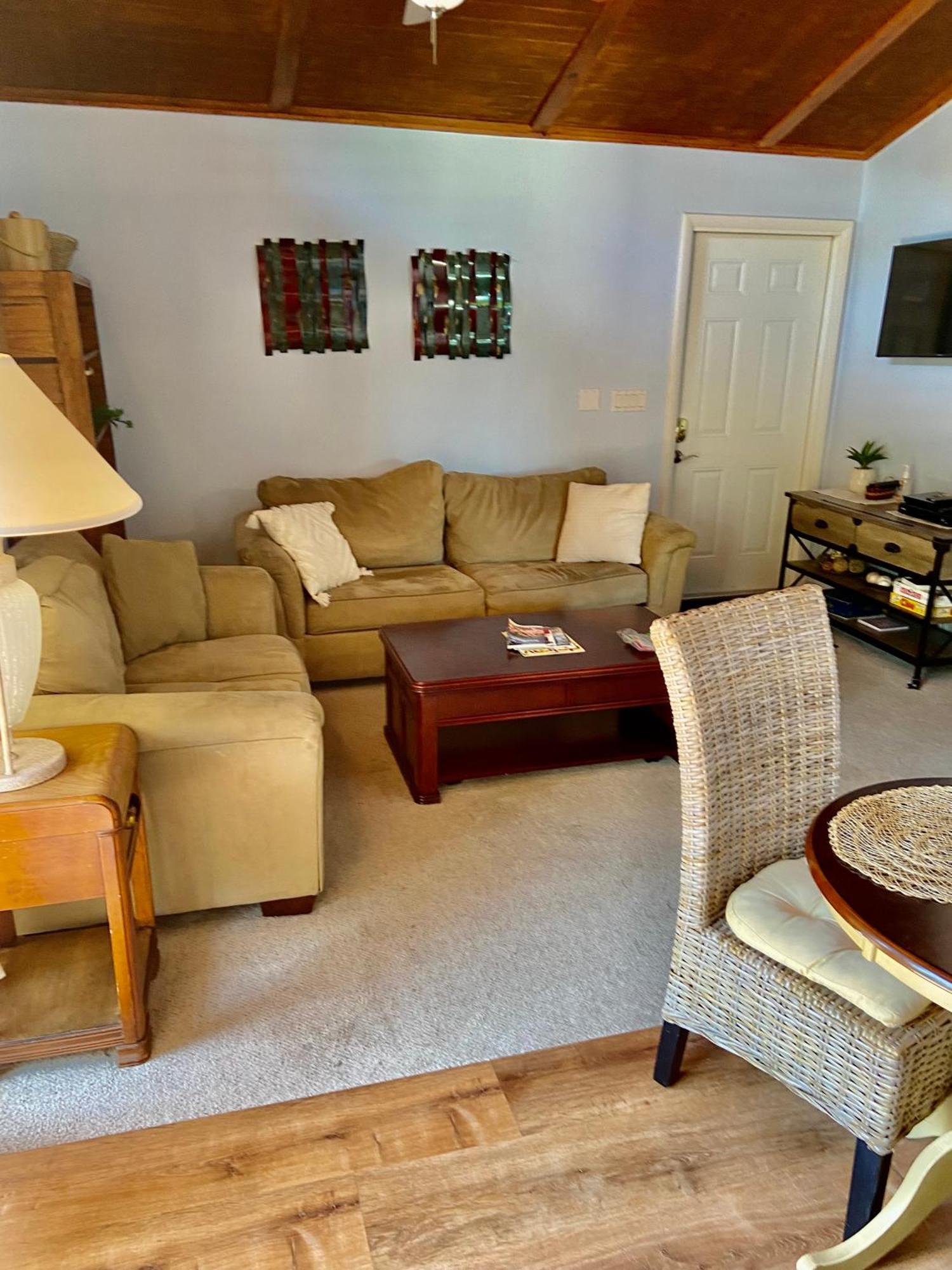 Lone Pine Estate Apartment *
