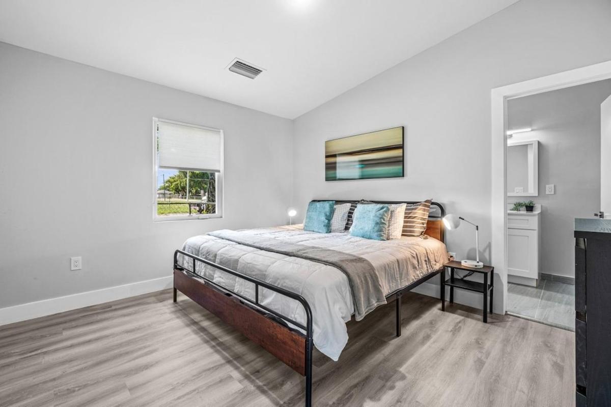 Holiday home Close To Atlantic Ave, Beach! Hot Tub-5 Beds-king Delray Beach