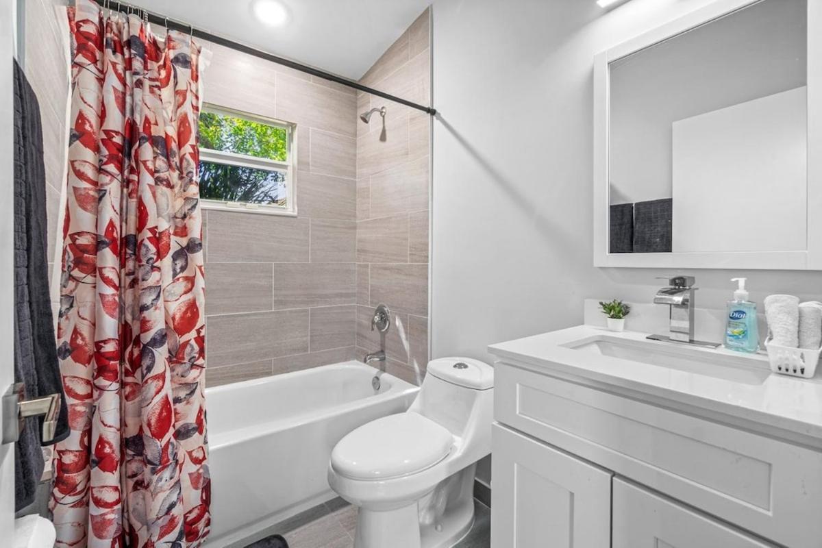 Close To Atlantic Ave, Beach! Hot Tub-5 Beds-king * Delray Beach