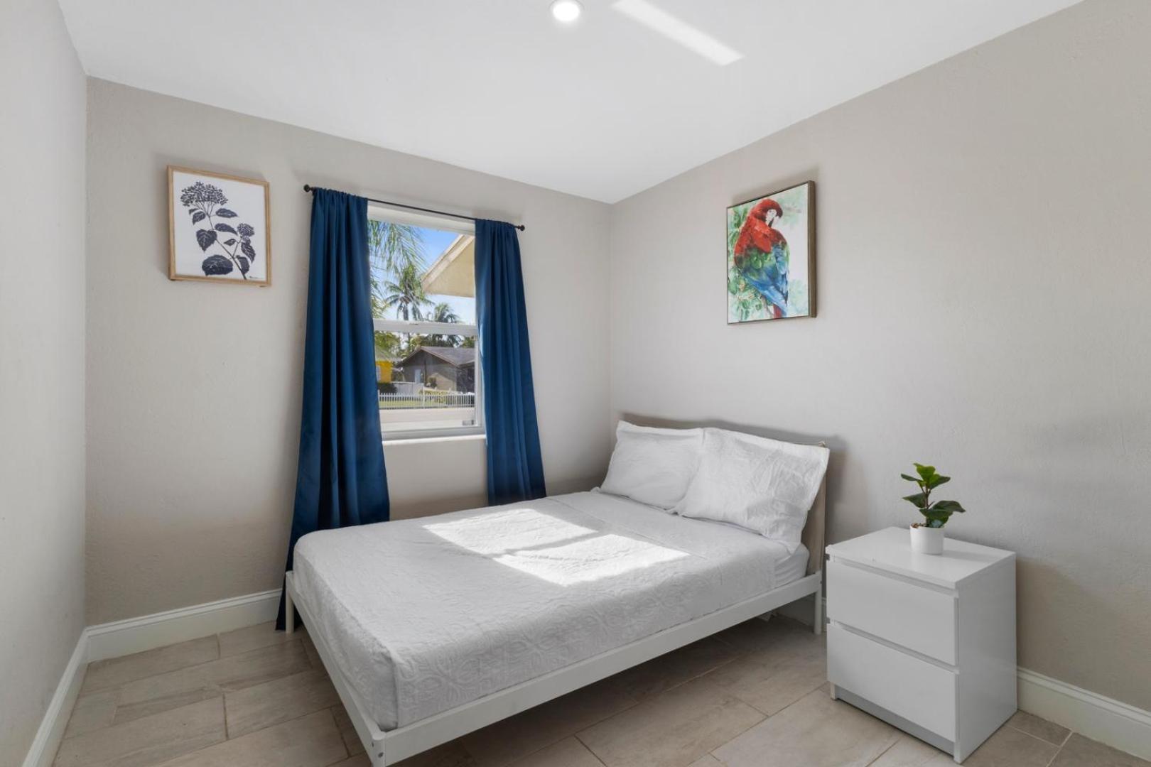 Spacious 4br Family W Pool Near *