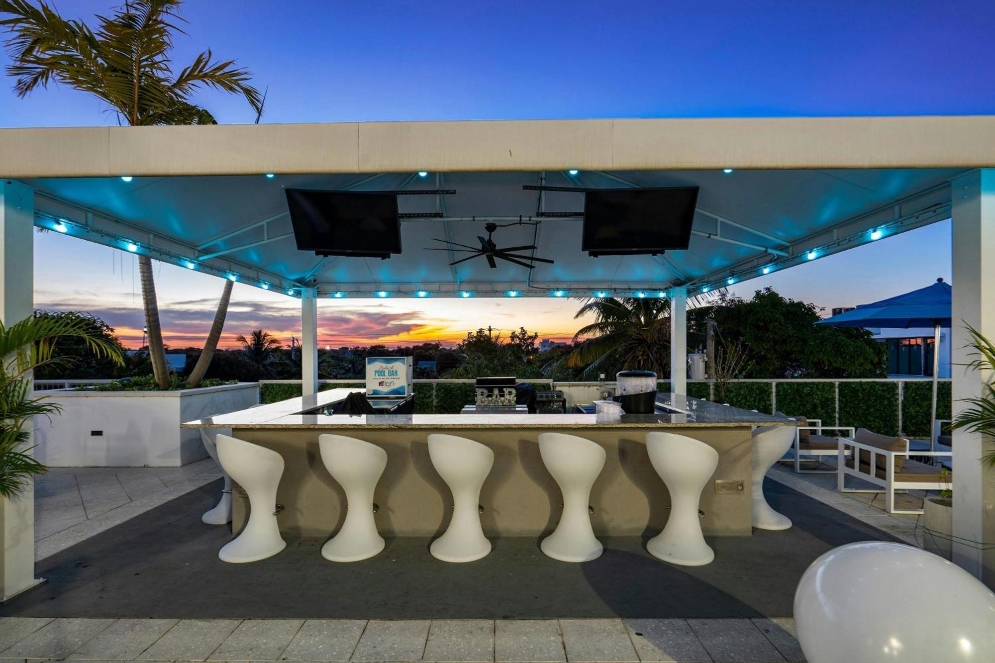 Aloft Delray 3*