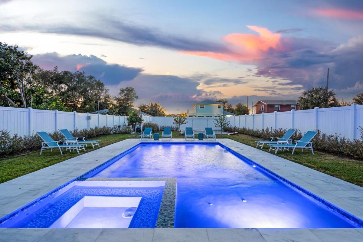 Holiday home The Delray Twin Retreat 4 Bedrooms Heated Pool And Oasis Delray Beach
