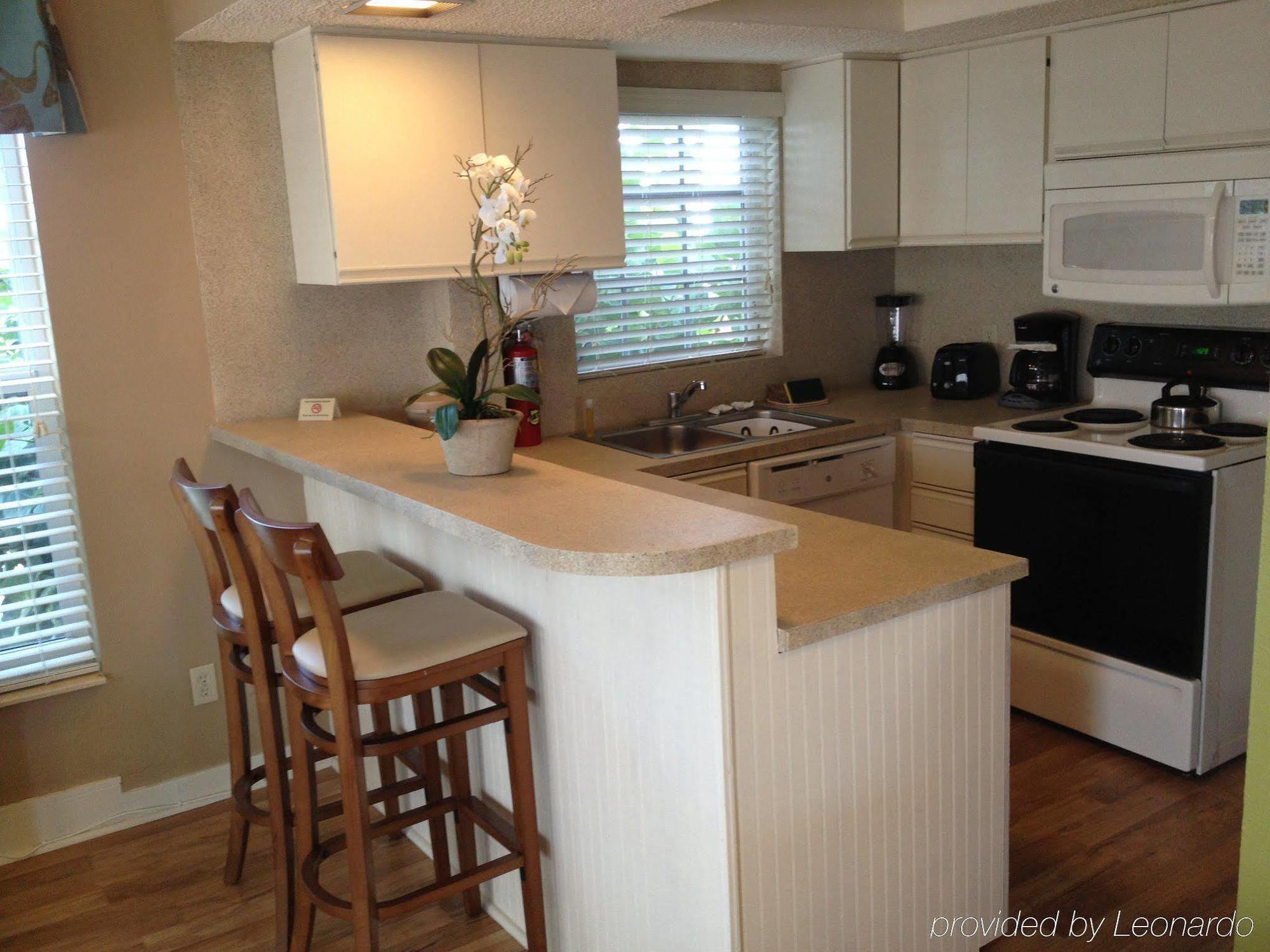 The Dover House 3* Delray Beach