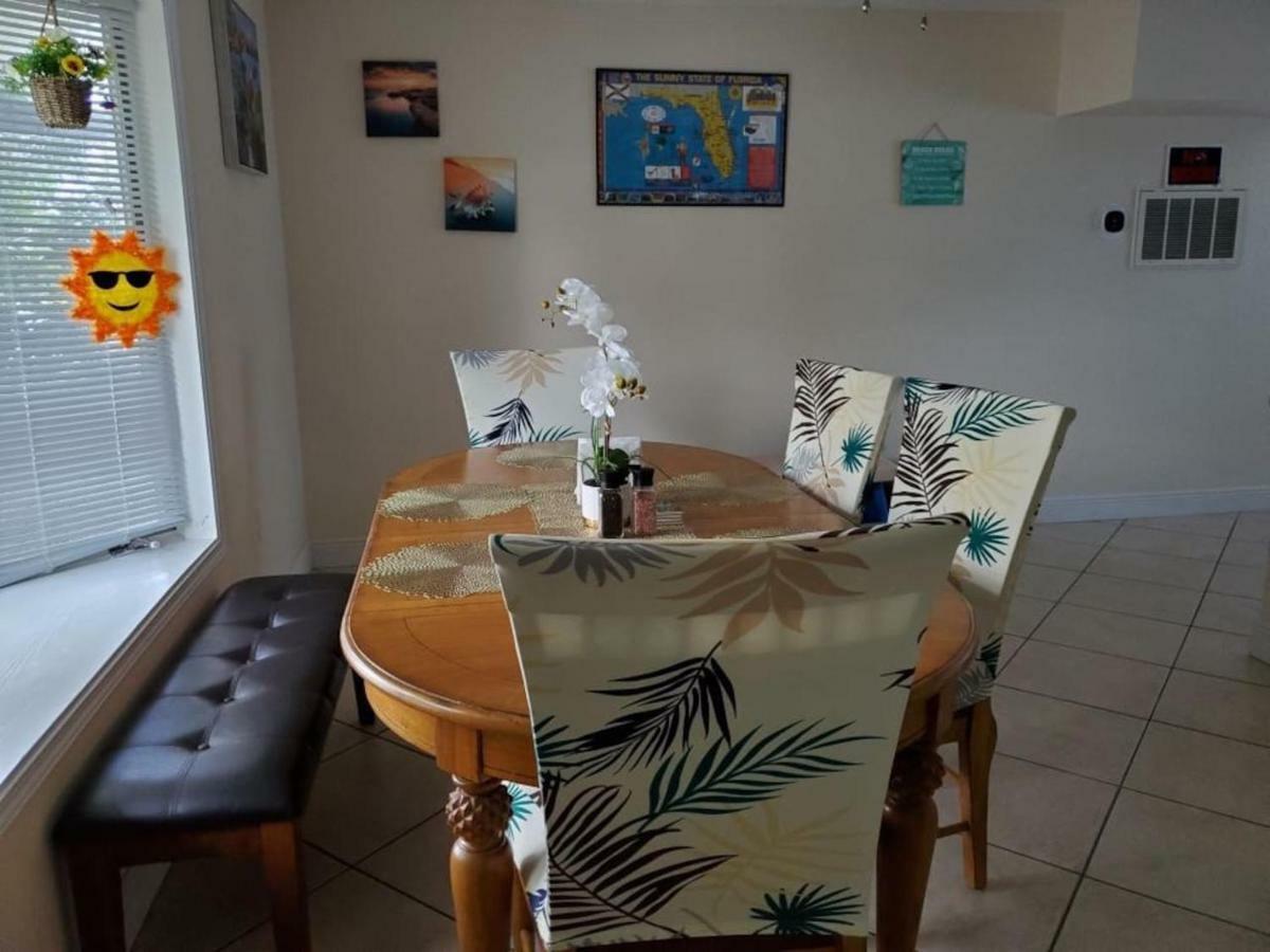 Holiday home Beautiful Spacious And Luxury Delray House! Near The Beach! Delray Beach