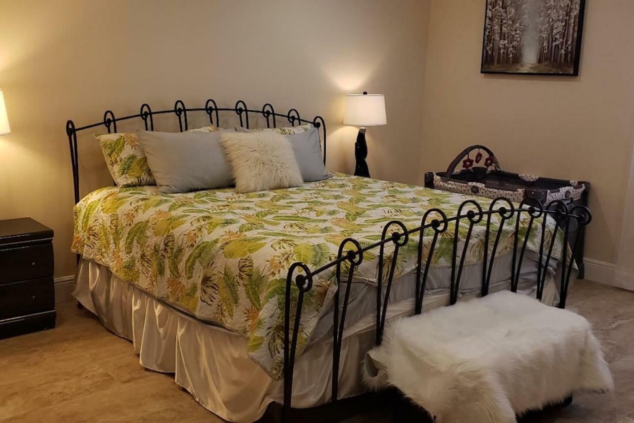 Beautiful Spacious And Luxury Delray House! Near The Beach! Delray Beach