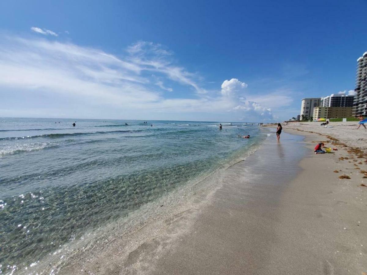 Beautiful Spacious And Luxury Delray House! Near The Beach! Delray Beach