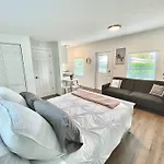 Private Tiny House For 1 Or 2 Near Downtown Delray And Beach