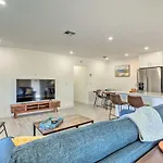 Sunny Delray Beach Home, 2 Mi To The Beach!