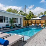 La Vida Delray #4-Lux W/Heated Pool-Best Location!