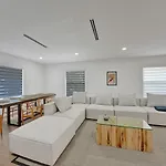 Luxury Villa Nicole