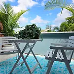 Artistic Retreat, King Suite With Private Balcony!