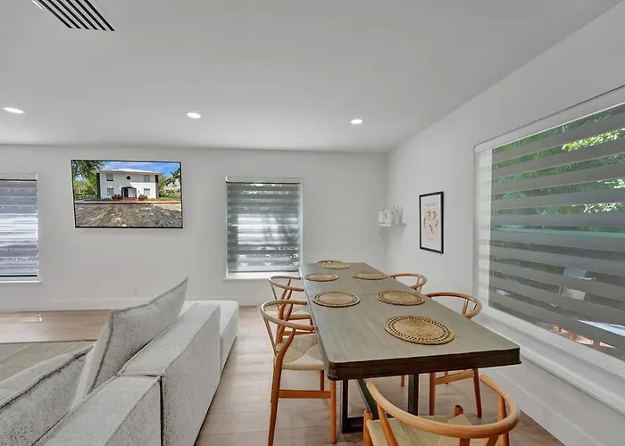 Spacious Villa Azul