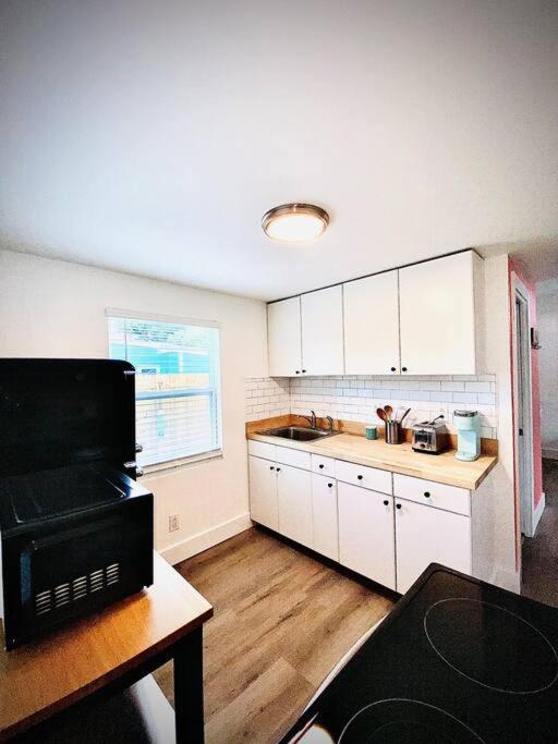 Holiday home Wow Tiny -- Bch & Downtown 2mi Away