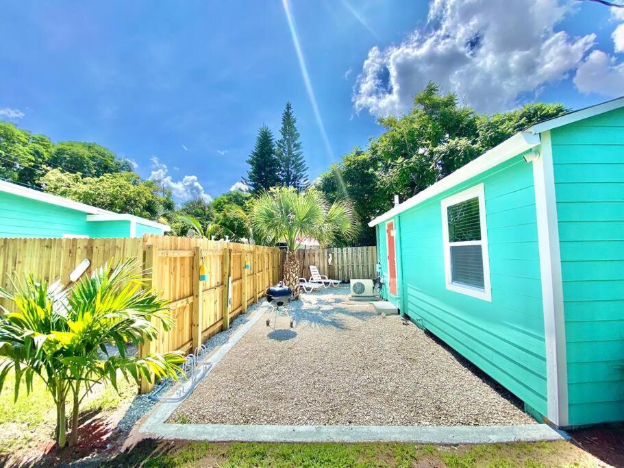 Wow Tiny -- Bch & Downtown 2mi Away * Delray Beach