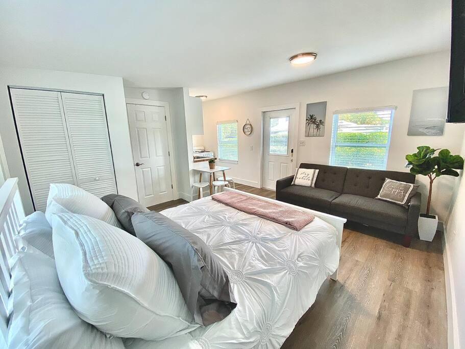 Holiday home Private Tiny House For 1 Or 2 Near Downtown Delray And Beach