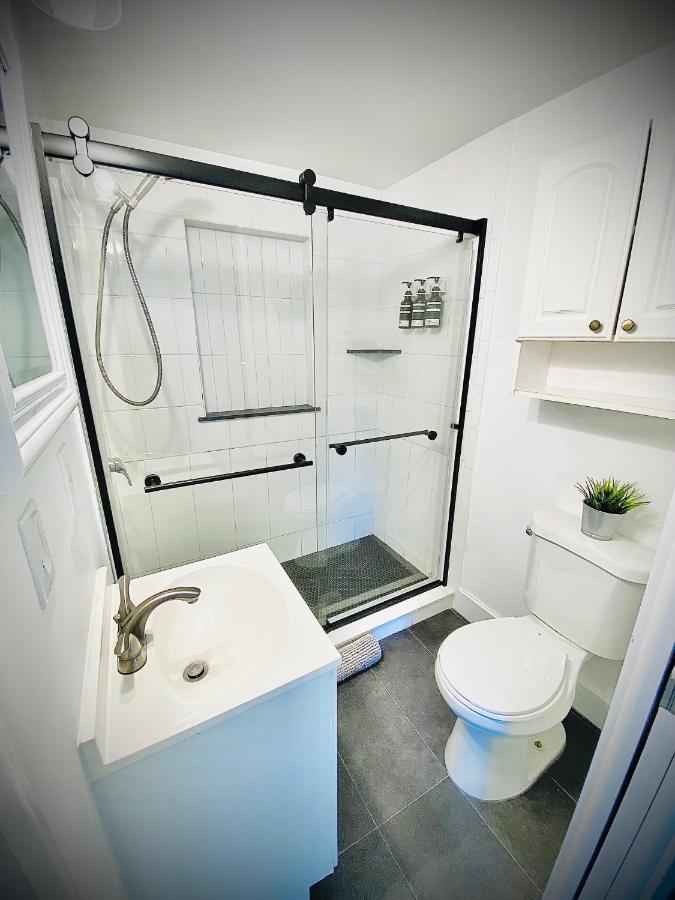 Wow Tiny -- Bch & Downtown 2mi Away * Delray Beach