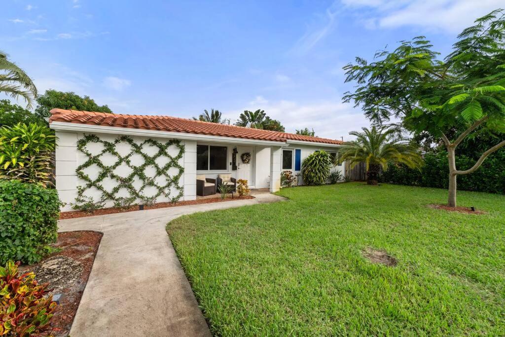 Coastal Charm + Modern Comfort Delray! * Delray Beach