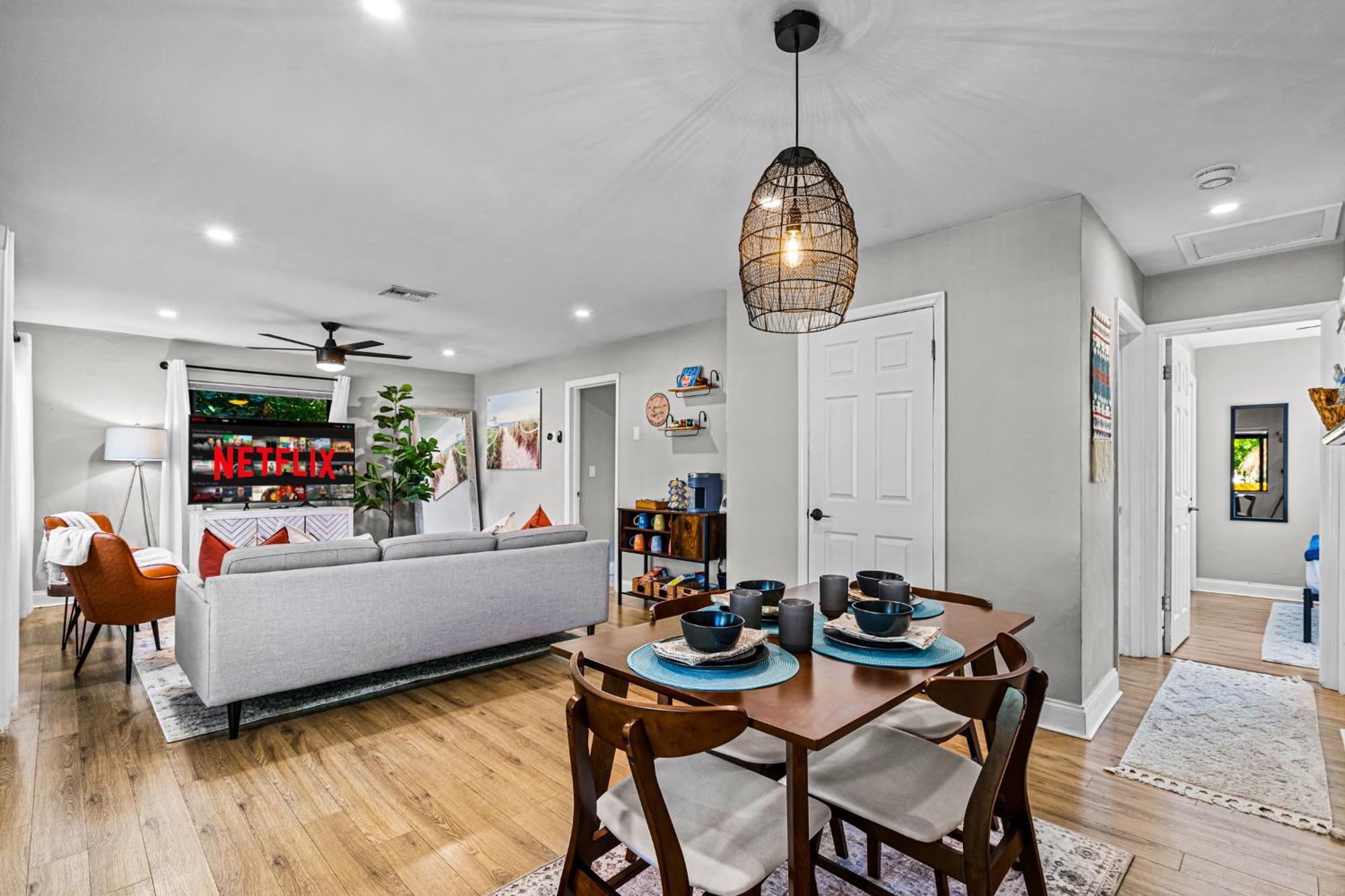 Bali Inspired With Heated Pool, Sauna And Hot Tub! Close To And Atlantic Ave