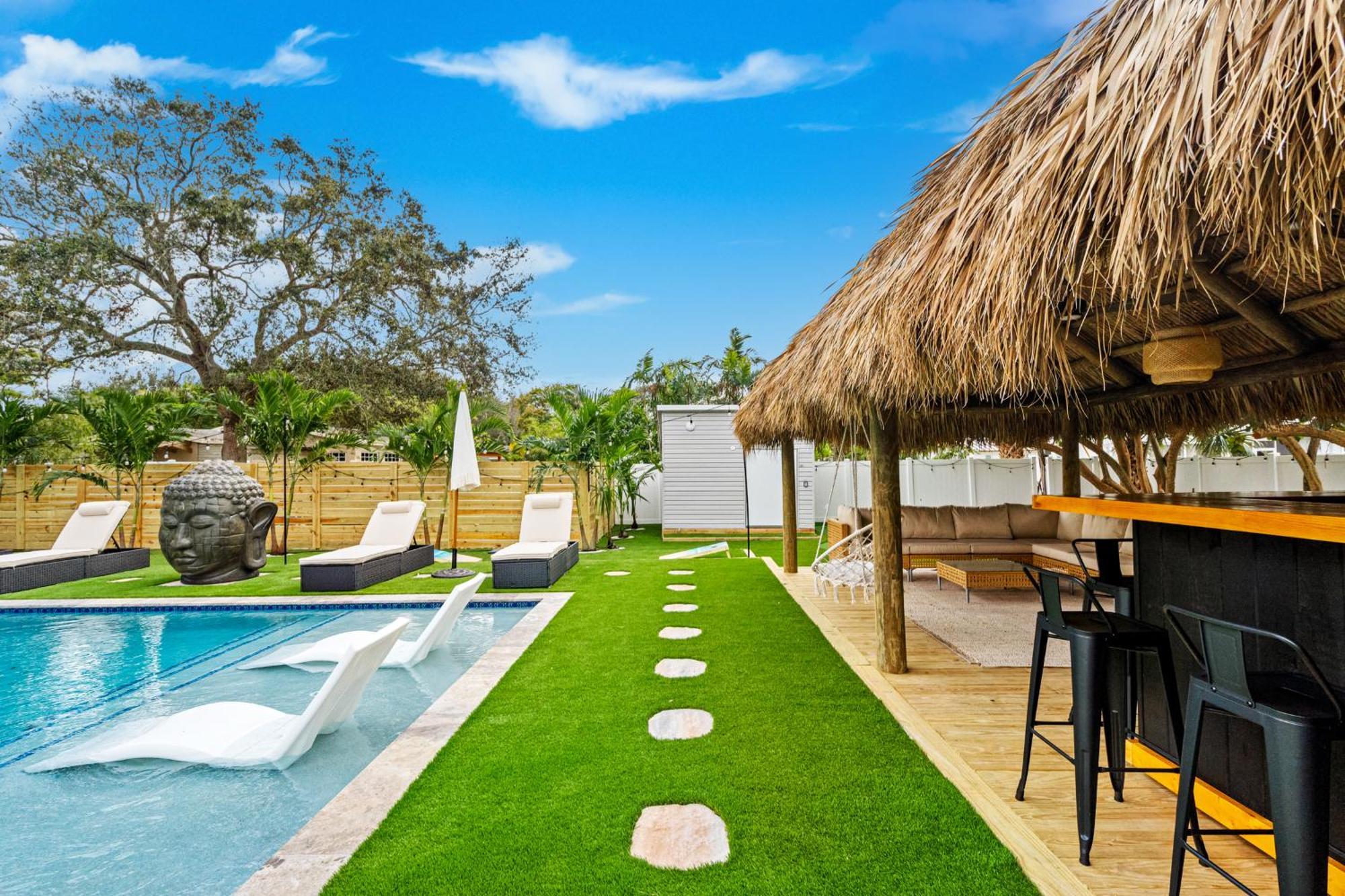Bali Inspired With Heated Pool, Sauna And Hot Tub! Close To And Atlantic Ave