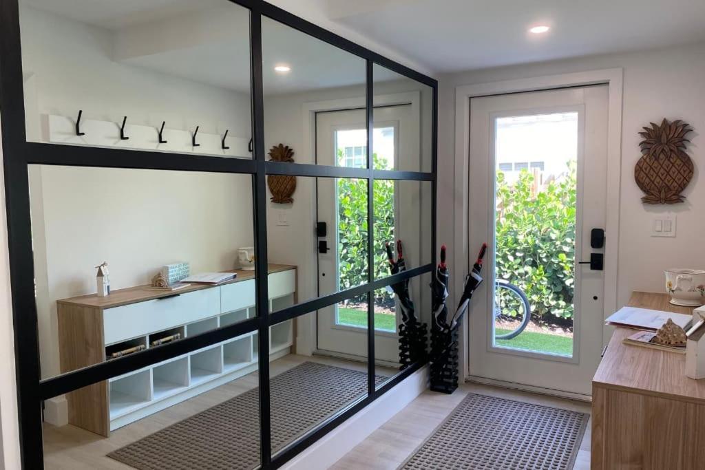 Modern House, Heated Saltwater Pool & Holiday home Delray Beach