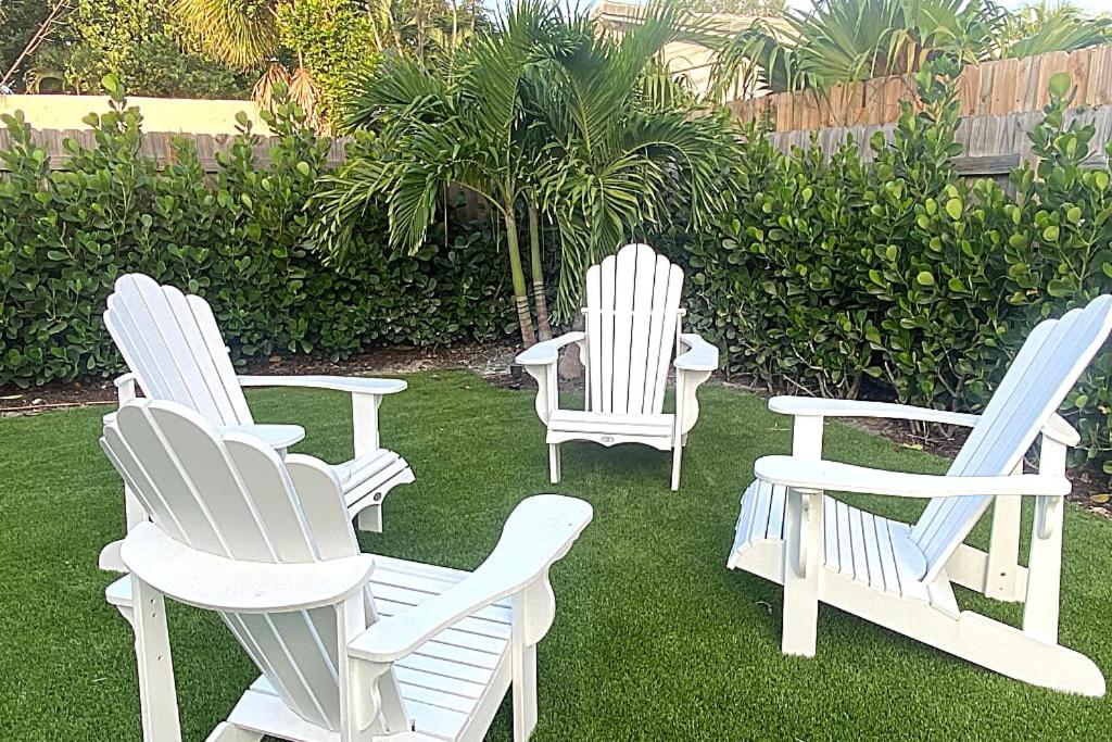 Holiday home Modern House, Heated Saltwater Pool & *