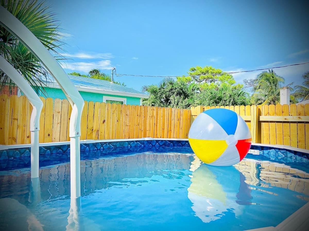 Private Tiny House For 1 Or 2 Near Downtown Delray And Beach Holiday home