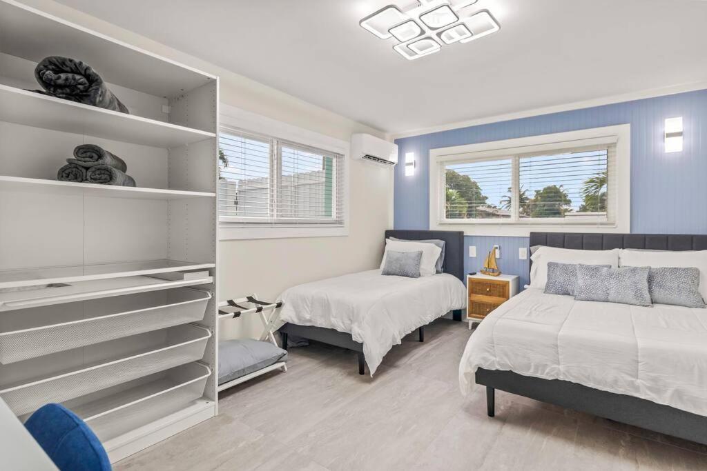 Exclusive Oasis, Exotic Pool & Miami Inspired Art Delray Beach