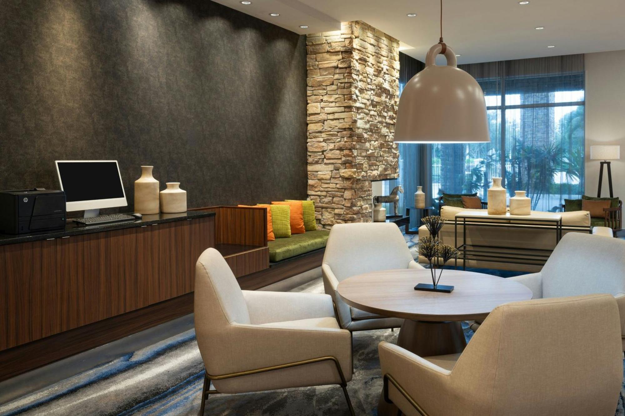 Fairfield & By Marriott Delray I-95 Hotel