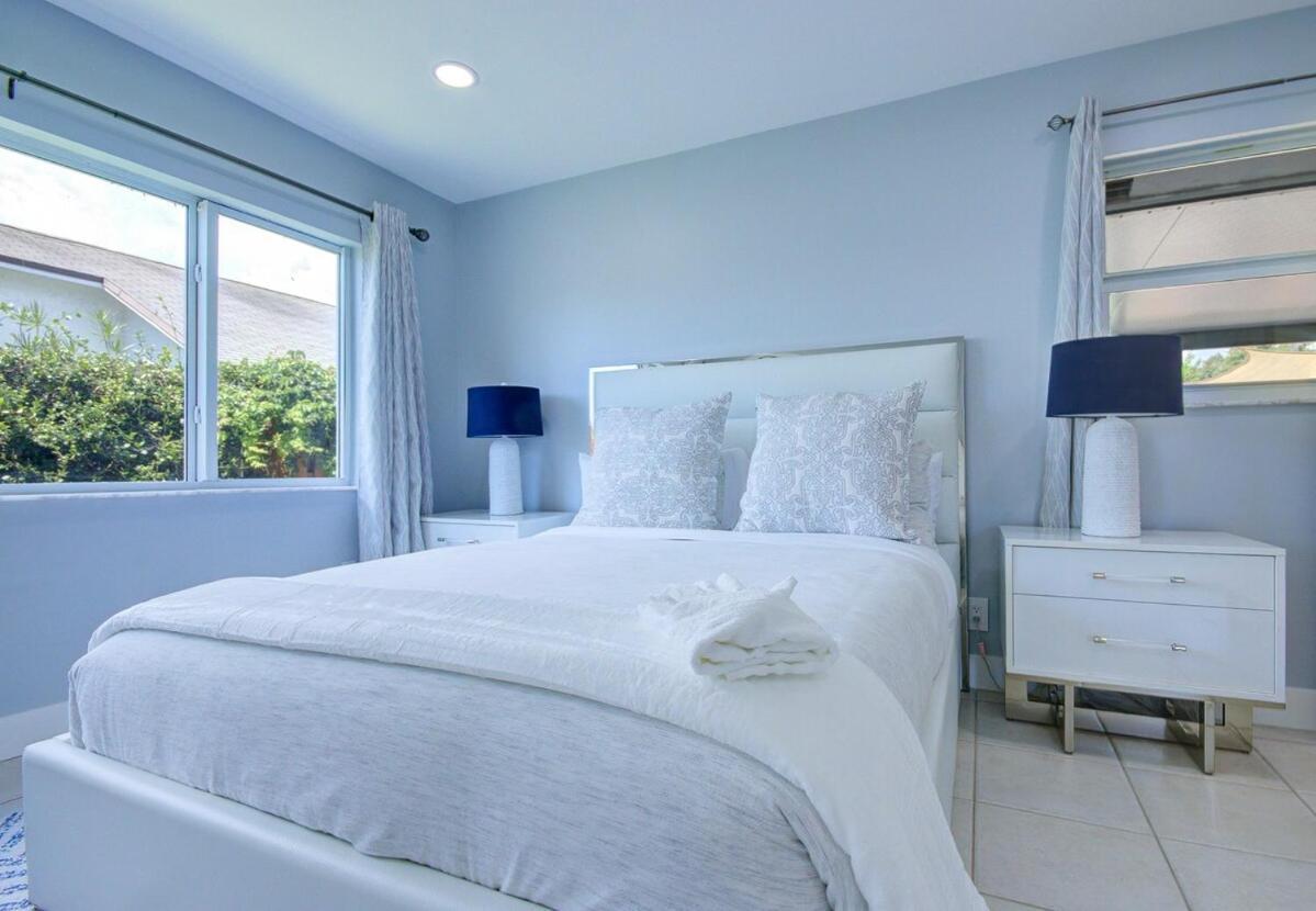 Blissful Retreat Yard, Plunge Pool, Canal Access