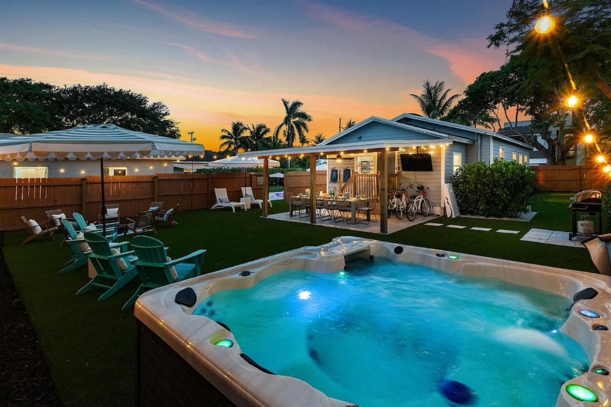 Walk To Atlantic Hot Tub Recently Renovated Holiday home