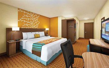 Hotel Fairfield & By Marriott Delray I-95 3*