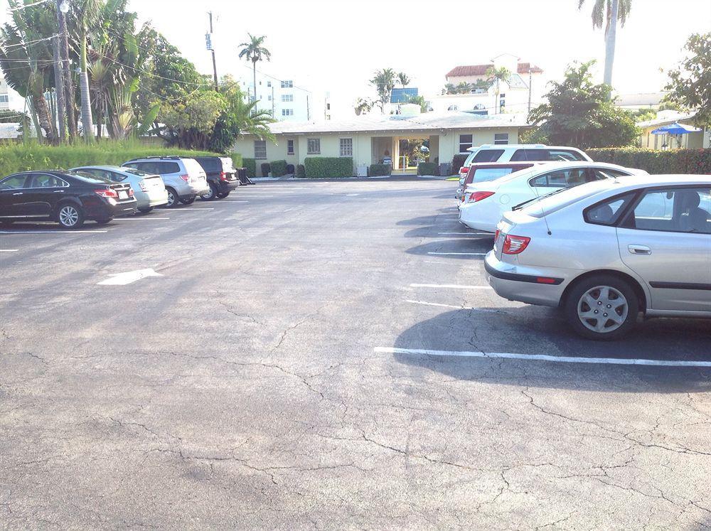 The Grove Condominium 5*