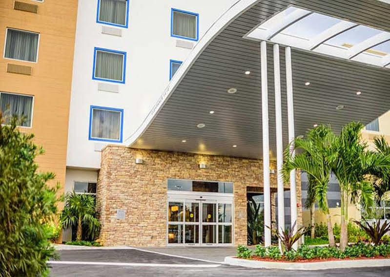 Fairfield & By Marriott Delray I-95